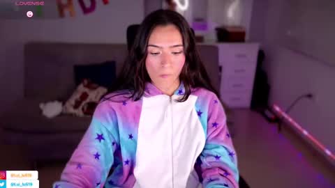 Luisa    online show from 03/08/25, 02:34