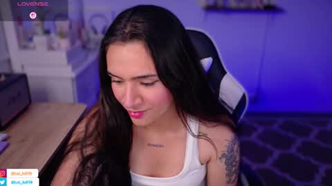 Luisa    online show from 12/04/25, 02:54