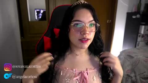 soyangelacortes online show from 10/27/25, 02:37