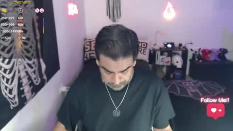 Snapshot of soyelcarlitos chatting on 05/30/26, 04:09 El Carlitos online show from 05/30/26, 04:09