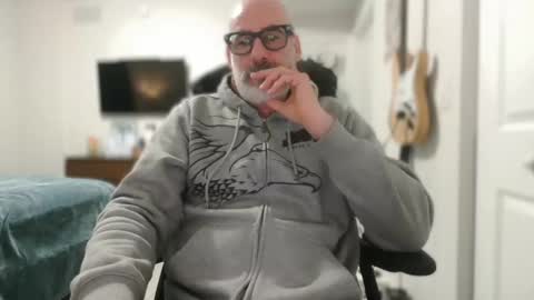 Snapshot of soyelpoti79 chatting on 01/02/25, 12:55 WhiteWolfFL online show from 01/02/25, 12:55