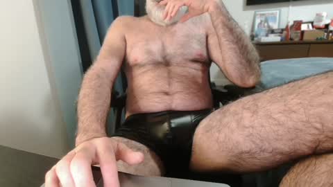 Snapshot of soyelpoti79 chatting on 03/02/25, 03:02 WhiteWolfFL online show from 03/02/25, 03:02