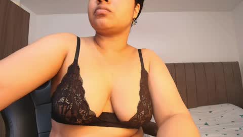 Snapshot of soynerea chatting on 06/02/26, 01:18 online show from 06/02/26, 01:18