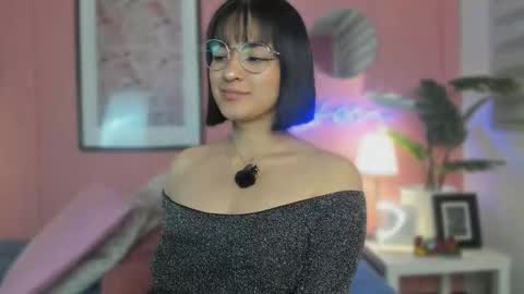 Aleja online show from 12/17/25, 05:46