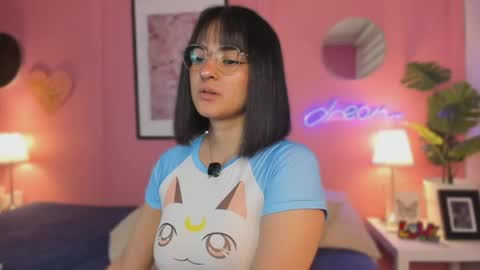 Aleja online show from 04/28/26, 05:01