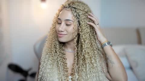 brisa  s online show from 02/08/25, 02:15