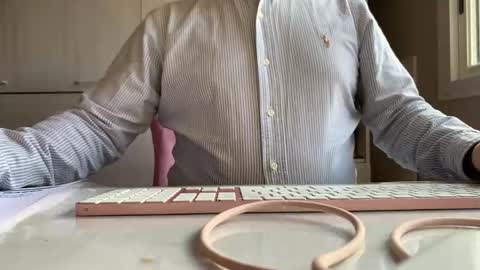 Snapshot of spa_eng chatting on 01/06/26, 01:48 SPA ENG online show from 01/06/26, 01:48