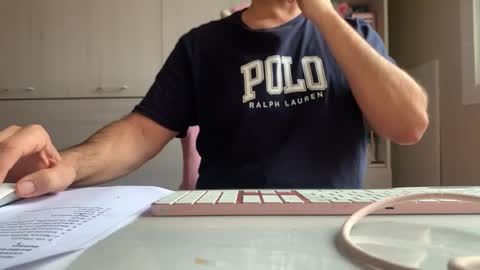 Snapshot of spa_eng chatting on 01/07/26, 08:39 SPA ENG online show from 01/07/26, 08:39