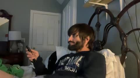 Snapshot of spacecase843 chatting on 02/03/25, 04:57 TrndSettrz online show from 02/03/25, 04:57