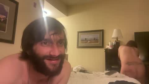 Snapshot of spacecase843 chatting on 02/05/25, 05:30 TrndSettrz online show from 02/05/25, 05:30