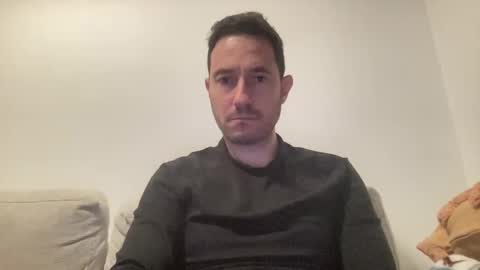 spainmenhot69 online show from 01/10/25, 07:11