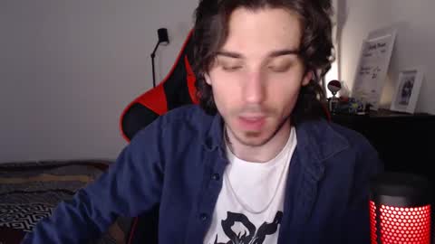 Snapshot of spangy19 chatting on 12/15/24, 01:13 Anthony online show from 12/15/24, 01:13