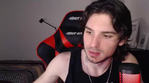 Snapshot of spangy19 chatting on 12/25/24, 12:27 Anthony online show from 12/25/24, 12:27