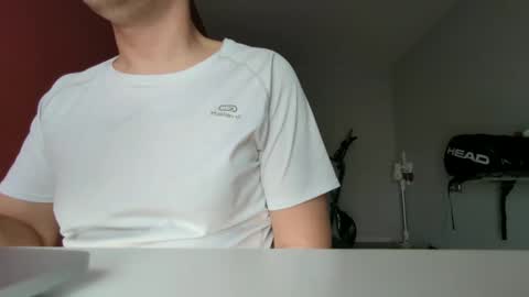 Snapshot of spanish_cockhard chatting on 02/21/25, 02:27 Bob online show from 02/21/25, 02:27