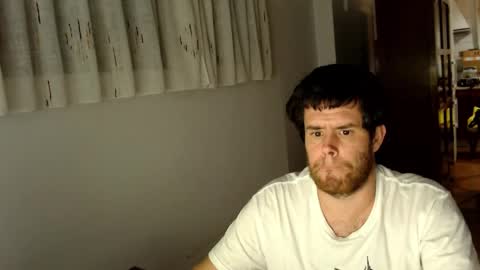 Snapshot of spanishboytenerife chatting on 02/19/25, 09:25 spanish online show from 02/19/25, 09:25