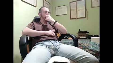 Snapshot of spanishharddick chatting on 01/11/25, 07:05 Manu online show from 01/11/25, 07:05