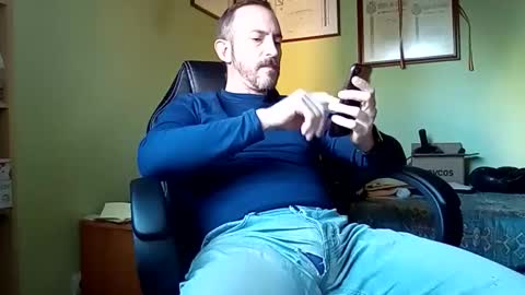 Snapshot of spanishharddick chatting on 01/19/25, 04:04 Manu online show from 01/19/25, 04:04