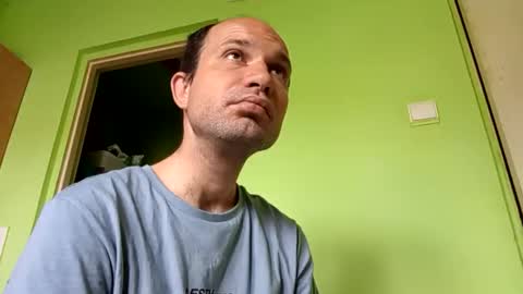 Snaiky online show from 04/13/26, 10:21