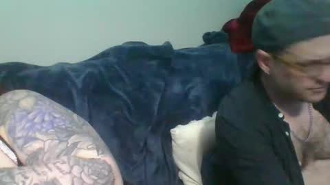 Snapshot of sparklelove69 chatting on 04/21/26, 06:09 Scottietee online show from 04/21/26, 06:09