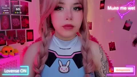 Snapshot of sparklemona chatting on 03/04/25, 02:38 SparkleMona online show from 03/04/25, 02:38