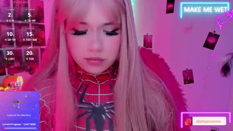 Snapshot of sparklemona chatting on 03/05/25, 04:02 SparkleMona online show from 03/05/25, 04:02