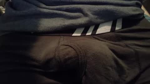 Snapshot of sparklenuts17 chatting on 11/08/25, 02:28 sparklenuts17 online show from 11/08/25, 02:28