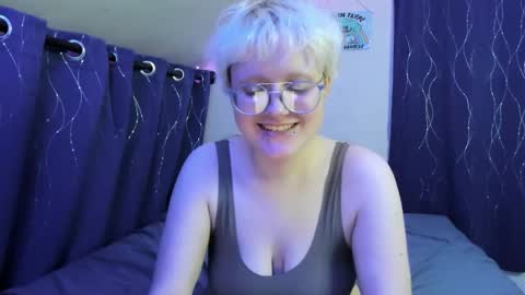 Atticus Pendragon online show from 11/16/25, 07:41