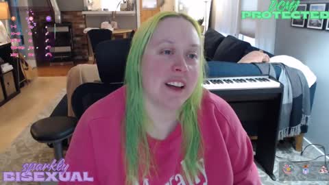Snapshot of sparklybisexual chatting on 11/24/25, 10:53 sparklybisexual online show from 11/24/25, 10:53