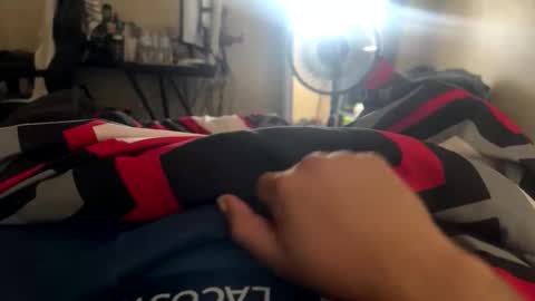 Snapshot of sparks2156 chatting on 11/15/25, 02:35 sparks2156 online show from 11/15/25, 02:35