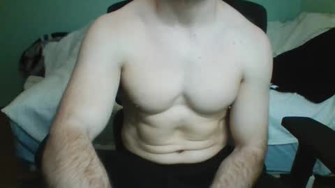 Snapshot of spartacus104 chatting on 01/01/25, 04:39 Ninja online show from 01/01/25, 04:39