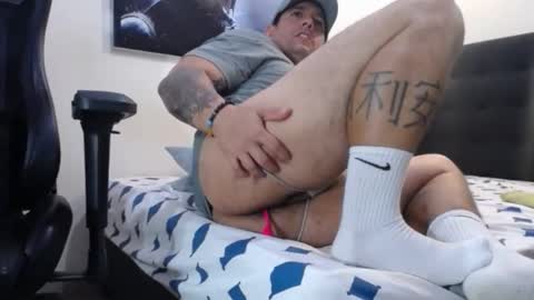     online show from 10/29/25, 06:04