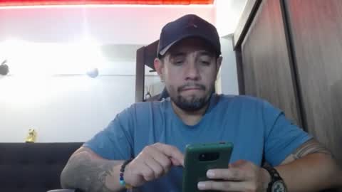     online show from 03/25/26, 04:29