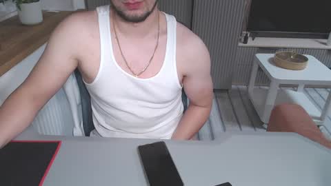 Snapshot of spb78 chatting on 12/01/24, 10:32 Art online show from 12/01/24, 10:32