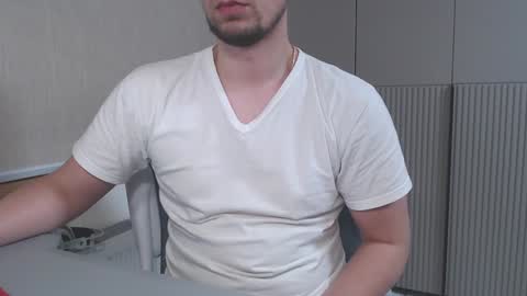 Snapshot of spb78 chatting on 01/12/25, 08:14 Art online show from 01/12/25, 08:14