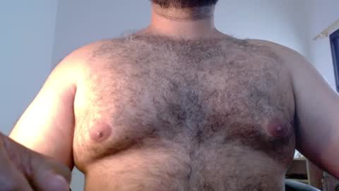 Snapshot of speaking__partner chatting on 01/11/25, 01:32 JAMIE online show from 01/11/25, 01:32