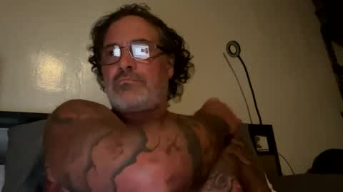 specter1972 online show from 11/11/25, 01:38