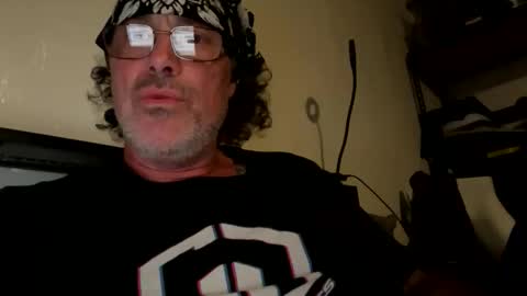 specter1972 online show from 04/05/26, 12:52