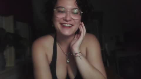 Snapshot of spiceberrybb chatting on 09/20/25, 01:17 spiceberrybb online show from 09/20/25, 01:17