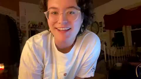 Snapshot of spiceberrybb chatting on 10/14/25, 12:11 spiceberrybb online show from 10/14/25, 12:11