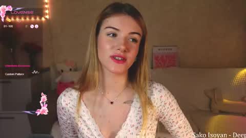 Snapshot of spicejessy chatting on 10/02/25, 04:47 your sweet Jessy online show from 10/02/25, 04:47