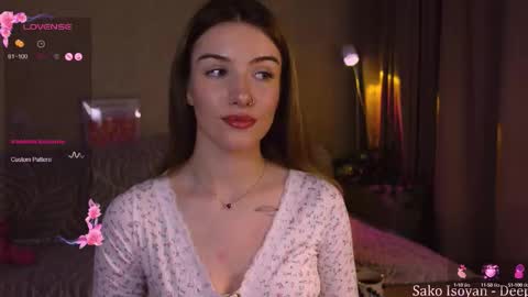 Snapshot of spicejessy chatting on 10/09/25, 04:38 your sweet Jessy online show from 10/09/25, 04:38