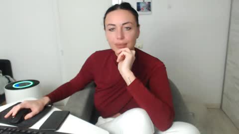 Snapshot of spicemint chatting on 01/04/25, 09:31 Carla online show from 01/04/25, 09:31