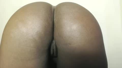 Snapshot of spicy_boobs chatting on 12/09/24, 01:55 Spicey online show from 12/09/24, 01:55