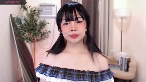 Kimmy online show from 04/17/26, 02:58