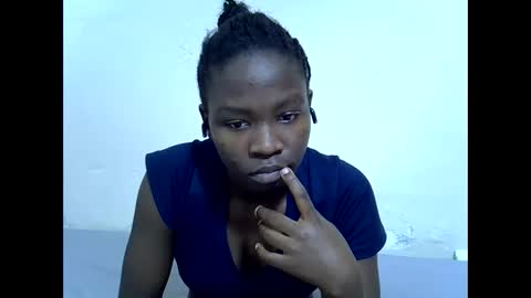 Snapshot of spicy_kittie chatting on 06/05/26, 07:47 Kittle online show from 06/05/26, 07:47