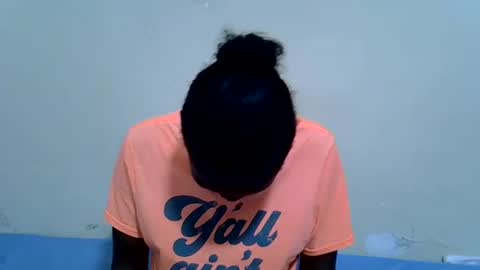 Snapshot of spicy_kittie chatting on 06/24/26, 11:53 Kittle online show from 06/24/26, 11:53