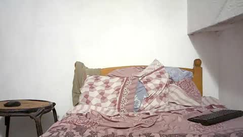 spicybuoy online show from 04/10/26, 05:17