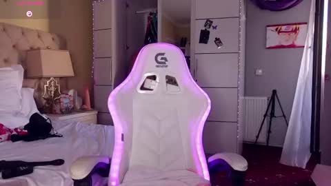 Alicia online show from 07/05/26, 04:19