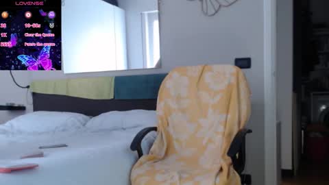 Snapshot of spicysweetlytwo chatting on 12/21/25, 12:56 Spicysweetlytwo online show from 12/21/25, 12:56