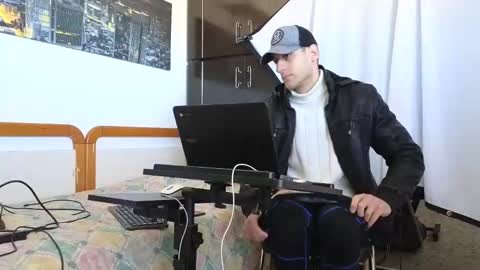 Marco. When Im offline you can view premium content in bio online show from 02/05/25, 09:36